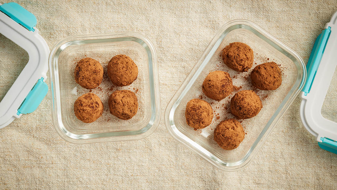 chocolate pecan pie energy bites