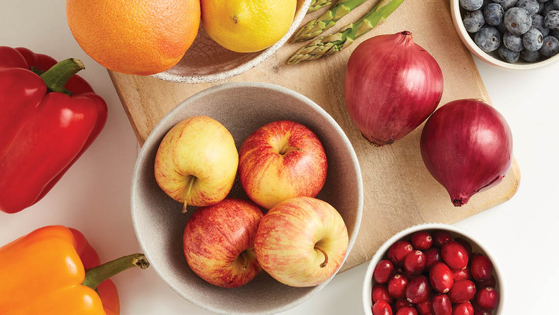 apples, onions, peppers and other foods high in quercetine