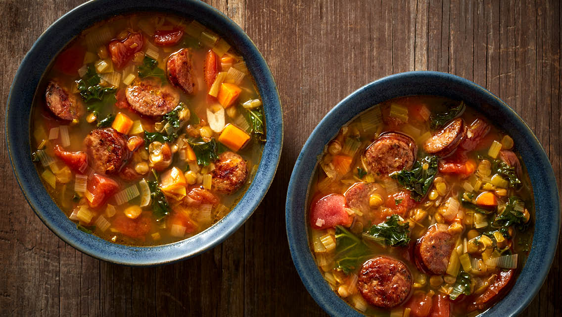 nov22-cc-sunday-soup a bowl of hearty soup